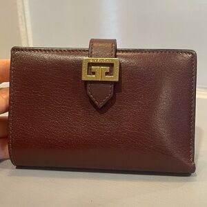 EUC Givenchy Burgundy Leather Gold Hardware Logo Bi-fold Snap Wallet Authentic!
